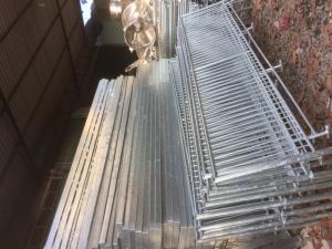 Chuồng heo nái tuýp kẽm mạ kẽm