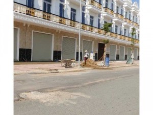 Nhà phố mặt tiền kinh doanh Thuận An