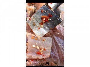 Cá dứa ướp tỏi ớt khay 500 gram