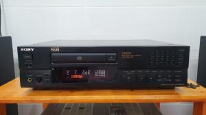 Đầu CD Sony 333 ESA Bãi đẹp như mới