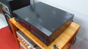Đầu CD Sony 333 ESA Bãi đẹp như mới