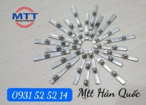 NỐI RAY ĐIỆN HÀN QUỐC
Joint Keeper
Loại: MS-JK-10
Dòng điện định mức: 60A, 90A, 150A, 200A,300A, 500A.
Vật liệu chế tạo: Nhôm
Khối lượng: 10g
Xuất xứ: Hàn Quốc.
Nối ray điện an – loại nhôm là một thiết bị không thể thiếu trong hệ thống ray điện an toàn đóng vai trò nối các ray điện an toàn lại với nhau.
Do công ty TNHH MTT Hàn Quốc nhập khẩu trực tiếp 100% từ Hàn Quốc với số lượng lớn, và phân phối ra thị trường Việt Nam với giá thành cạnh tranh.