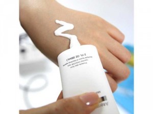 Kem chống nắng Atomy Sunscreen SPF 50+ PA +++ Tone trắng