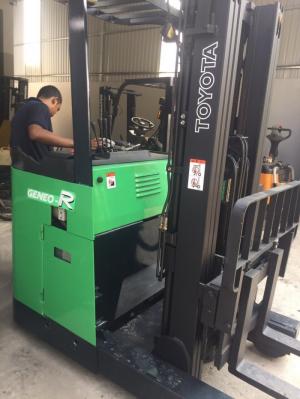Xe nâng hàng dầu điện xăng gas giá rẻ