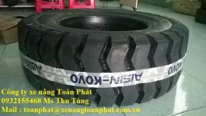 Bánh đặc xe nâng hàng các loại