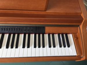 Piano điện yamaha clp-950