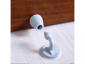 Dụng cụ chống va đập cho cánh cửa. Rất tiện ích.