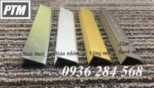 - Tên sản phẩm: Nẹp nhôm kết thúc sàn, nẹp nhôm chữ L
- Nguyên liệu: Hợp kim nhôm, mạ anode
- Ứng dụng: Để nẹp kết thúc sàn gỗ, sàn nhựa, nẹp chân tường, trang trí vị trí tiếp giáp giữa sàn và tường trong trang trí nội thất.
- Quy cách: 2cm (rộng) x 0,8cm (cao) x 270cm (dài)
- Màu sắc: màu vàng, màu nhôm, màu inox, màu sâm banh bóng, sâm banh mờ