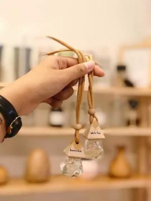 TINH DẦU TREO XE Ô TÔ - Hương Lavender - loại 1