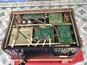 Tân Audio Biên Hoà SANSUI 9090DB sắt xi vàng 7 màu (hàng đẹp xuất sắc zin)