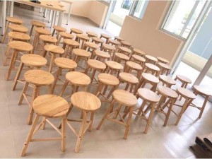 Ghế quầy bar gỗ giá rẻ