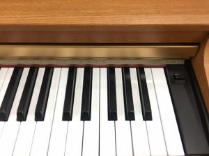Piano điện korg c-330