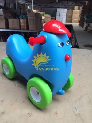Cung cấp sỉ - lẻ xe chòi chân hình con vật đáng yêu cho trẻ nhỏ