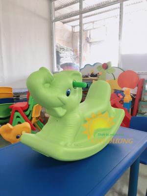 Chuyên cung cấp sỉ - lẻ bập bênh hình con thú đáng yêu cho trẻ em mầm non