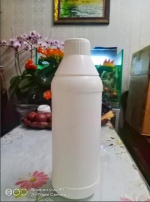 Chai nhựa đựng thuốc trừ sâu