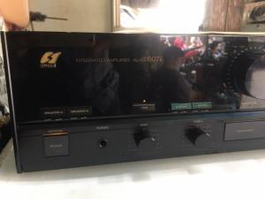 Ban chiyên ampli sansui @607i đẹp long lanh