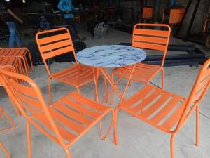 Bộ bàn ghế cafe sắt sơn tĩnh điện giá tại xưỡng