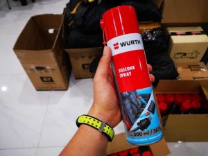 Dung Dịch silicone bôi trơn phục hồi nhựa cao su bảo vệ mạch điện Wurth Silicone 0893221 500ml