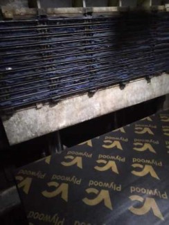 Ván ép cốp pha phủ phim loại A
