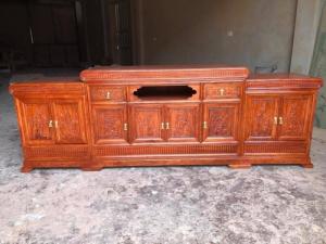 Kệ tivi mõ lồi đồng tiền gỗ hương - Đồ Gỗ Mạnh Mộc