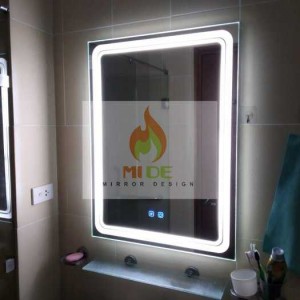 Gương nhà tắm chữ nhật khắc viền cảm ứng cao cấp kích thước 60*80