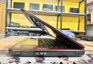 Laptop Dell Insprion N5050 Core i5-2450M Ram 4GB SSD 120GB VGA ON Màn Hình 14 Inch Máy Đẹp