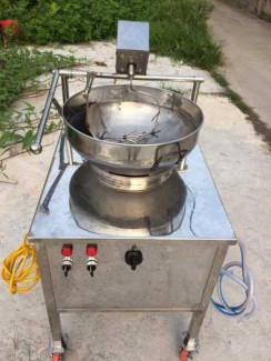 Máy giã bánh dày