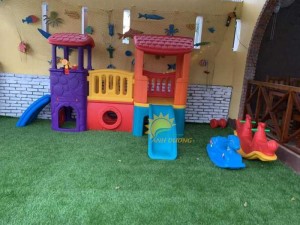 Cầu trượt trẻ em bằng nhựa cho trường mầm non, khu vui chơi, gia đình