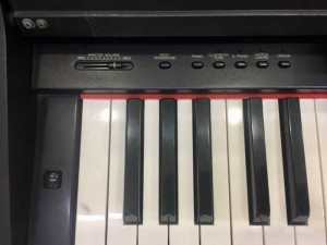 Piano điện yamaha clp-121