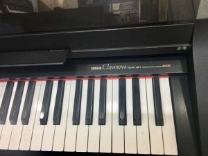 Piano điện yamaha clp-121