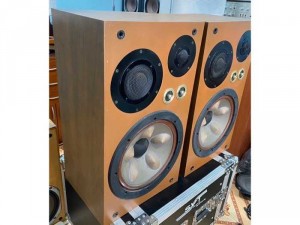 Loa Victor SX7, 3 way, lực sỹ 6 múi