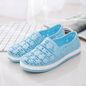 Giày nhựa chống trượt cao cấp họa tiết hoa mai - Mã số GQ00001 - Màu xanh dương