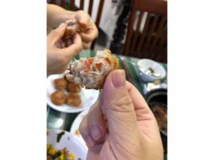 Chả cua cuộn khoai môn