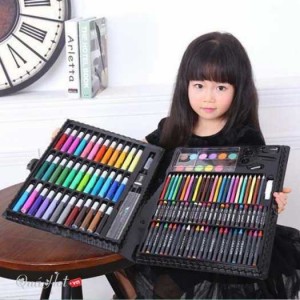 Bộ bút tô màu 150 chi tiết cho bé