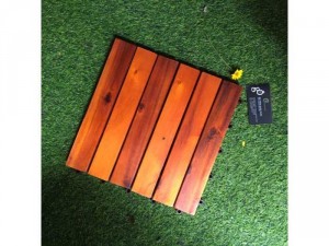 Sàn gỗ tự nhiên lót ban công, sân vườn