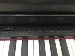 Piano điện korg C-35W