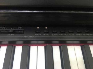Piano điện korg C-35W