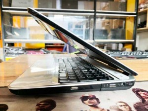 Laptop HP Pavilion G6 Core i5-3210M Ram 4GB SSD 120GB Màn 15.6 Inch Full HD Máy Màu Trắng Đẹp