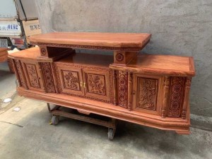 Kệ tivi cân gỗ hương đá