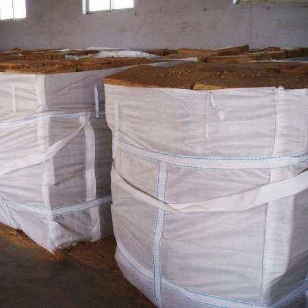 Bao jumbo lưu kho gạo, nông sản. Bao jumbo đóng cát công trình đắp bờ đê