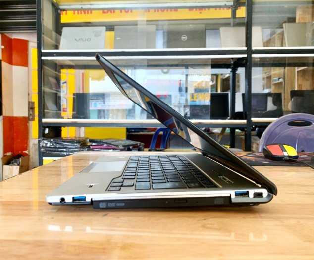 Laptop Fujitsu LifeBook S935 Core i5-5300U Ram 4GB SSD 120GB+HDD 500GB VGA ON Màn 13.3 Inch Full HD