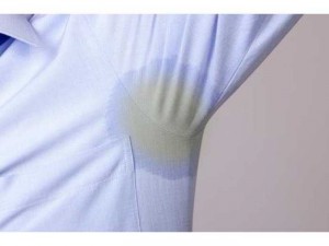 Lăn khử mùi 8 ×4 hàng đầu Nhật Bản (60ml)