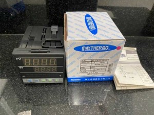 Bộ điều khiển nhiệt độ Maxthermo MC-2738-101-000-UA