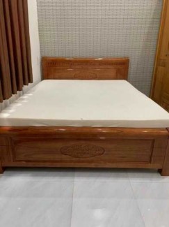 Giường Gỗ tự nhiên mới 100%