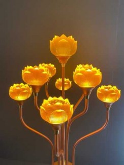 Đèn thờ thủy lưu ly đẹp, đôi đèn hoa sen thờ thủy lưu li 9 bông chất lượng tốt, tinh xảo
