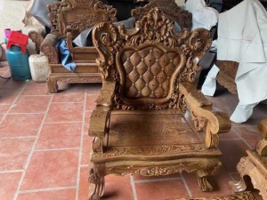 Bộ bàn ghế mẫu mới hoàng gia gỗ mun đuôi công