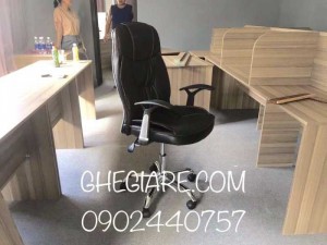 Ghế giám đốc màu da đen tay T ngã lưng