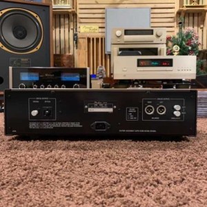 CD Accuphase DP-65