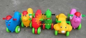 Chuyên bán xe chòi chân hình thú đáng yêu cho trẻ nhỏ mầm non