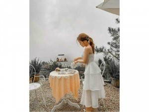 Đầm váy nữ trắng 2 dây tầng TKN